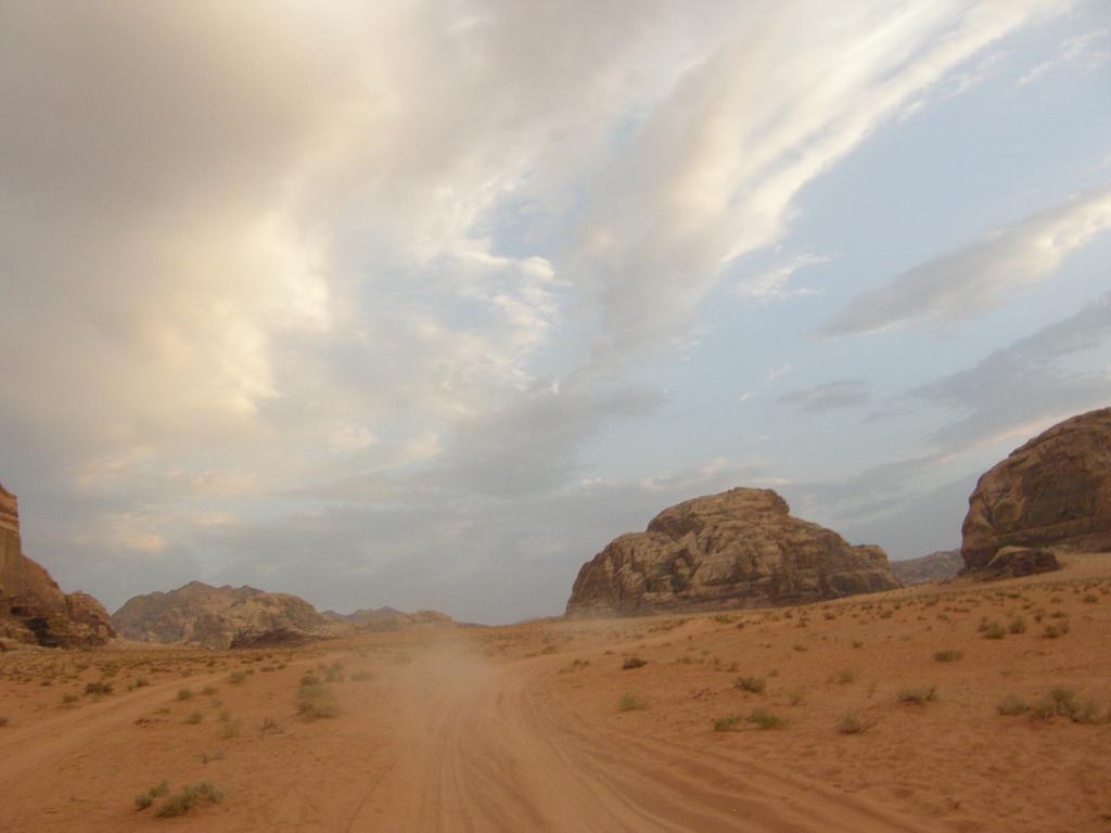 Obeid'S Bedouin Life Camp Hotel Wadi Rum Exterior foto